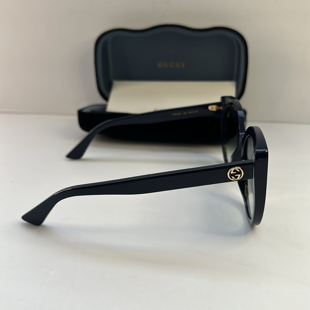 New 100% Authentic Gucci GG0325S
008 Cat eye Sunglasses - Picture 6 of 15